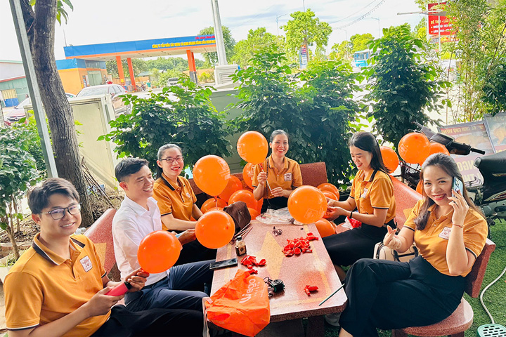 Đội ngũ đồng hành và phát triển chuyên nghiệp