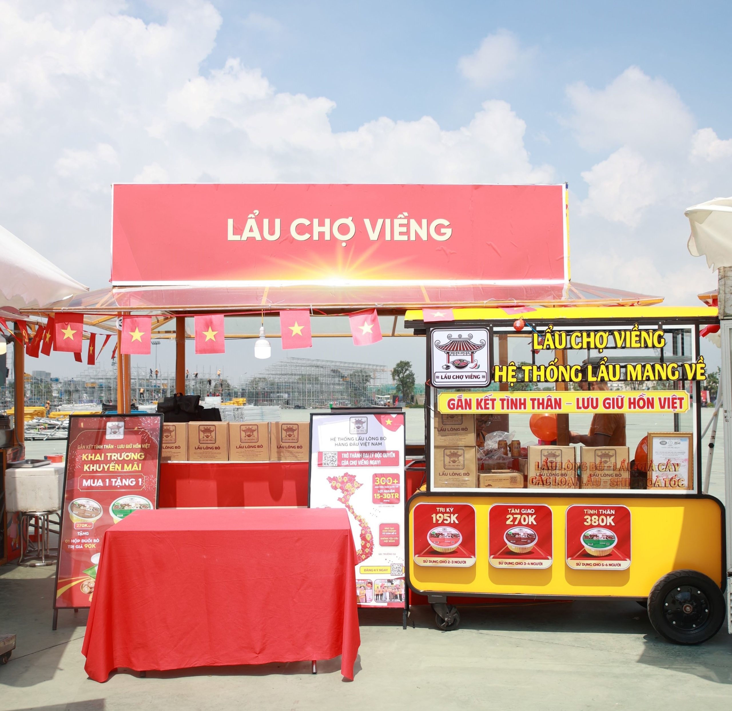 Gian hàng Lẩu Chợ Viềng tại Triển lãm Quốc gia A80 - Ảnh: CVF
