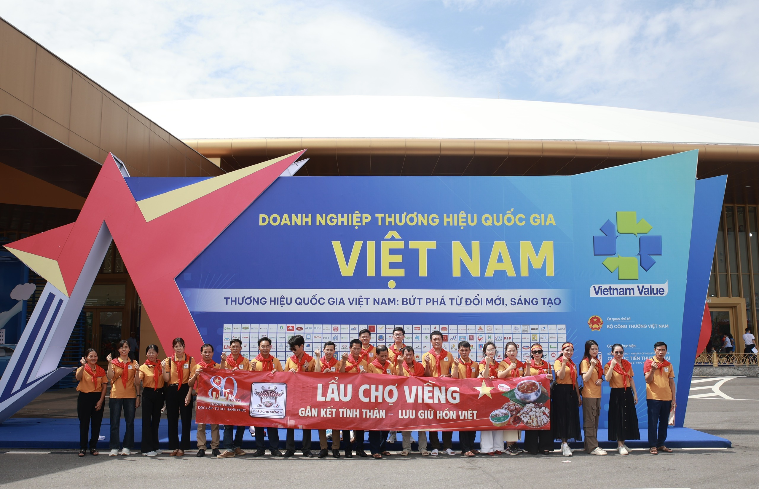 Chợ Viềng Food hướng đến trở thành doanh nghiệp thương hiệu quốc gia - Ảnh: CVF
