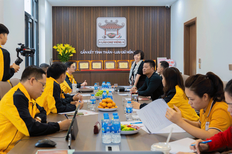 Với tâm huyết bảo tồn di sản dân tộc, Nghệ nhân sẽ đồng hành cùng Chợ Viềng Food - Đại sứ Văn hoá Ẩm thực, để đưa món ăn tiến Vua trở thành món ăn phục vụ Người Việt hiện đại - Ảnh: CVF