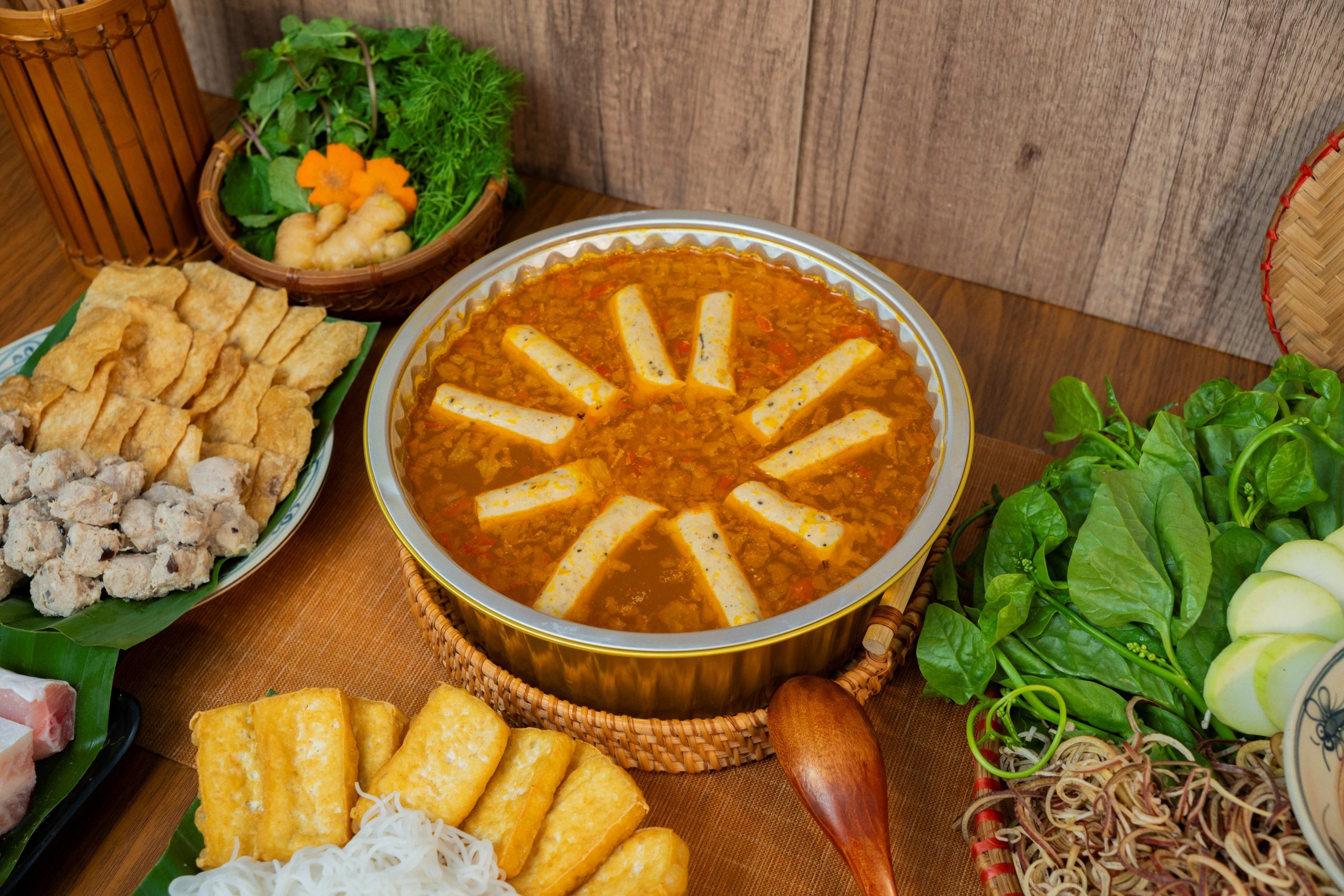 Lẩu riêu ghẹ - Lựa chọn thông minh dành tặng "nửa yêu thương"