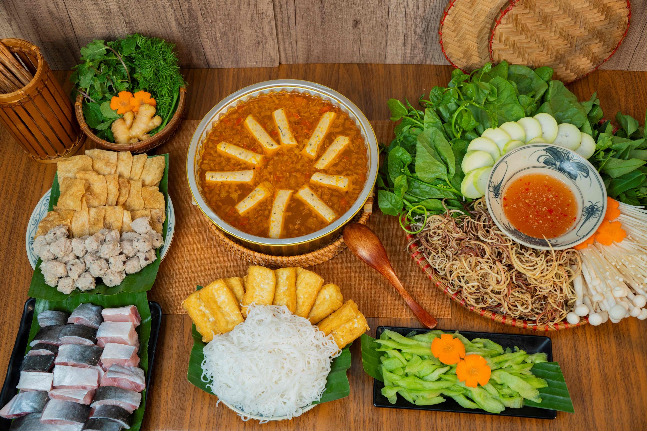 Lẩu Riêu Ghẹ hướng tới gìn giữ - phục dựng - lan tỏa ẩm thực di sản trong đời sống hiện đại 