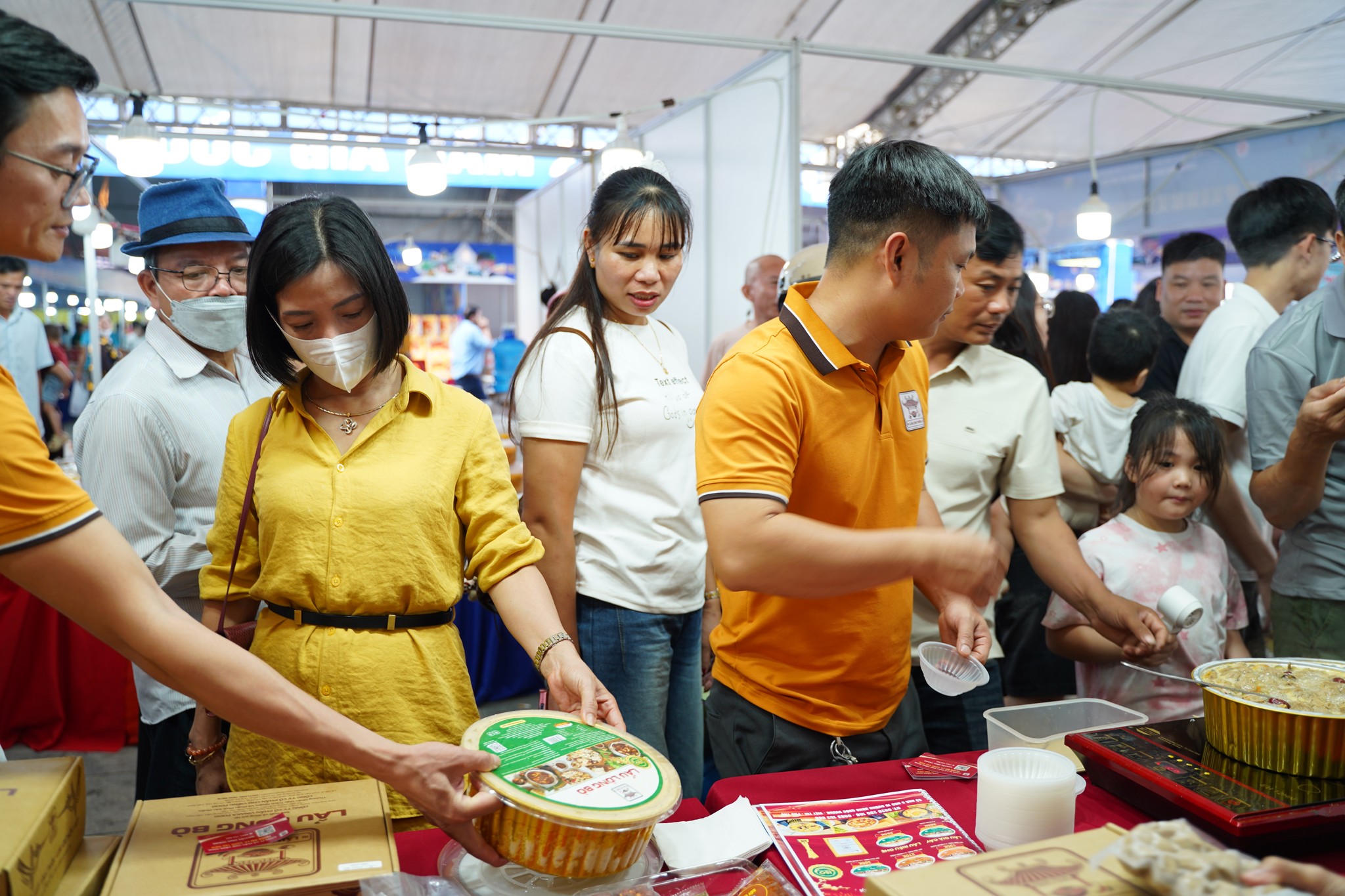 Lẩu Chợ Viềng liên tục góp mặt tại nhiều sự kiện hội chợ, lễ hội