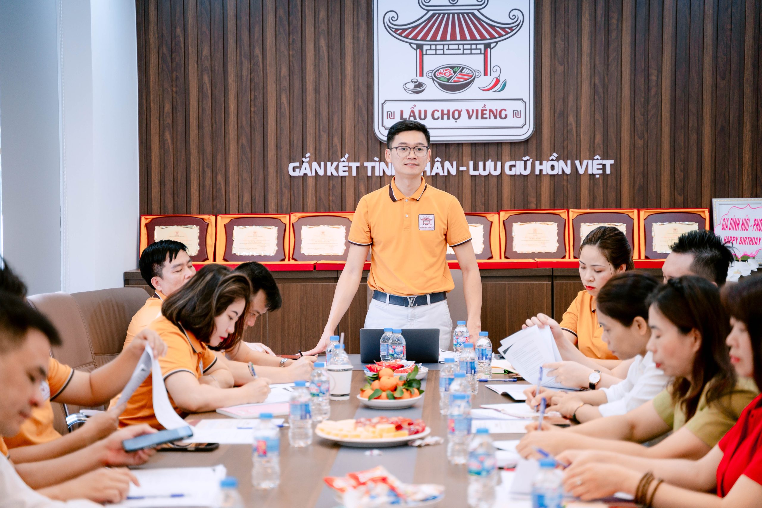Mô hình kinh doanh khởi nghiệp Lẩu Chợ Viềng