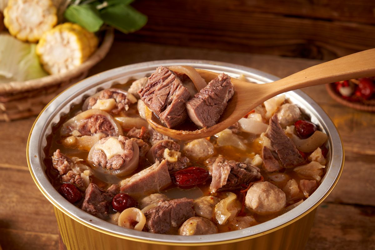 Một nồi lẩu không chỉ đậm đà hương vị mà còn mang lại cảm giác nhẹ bụng, dễ chịu sau bữa ăn