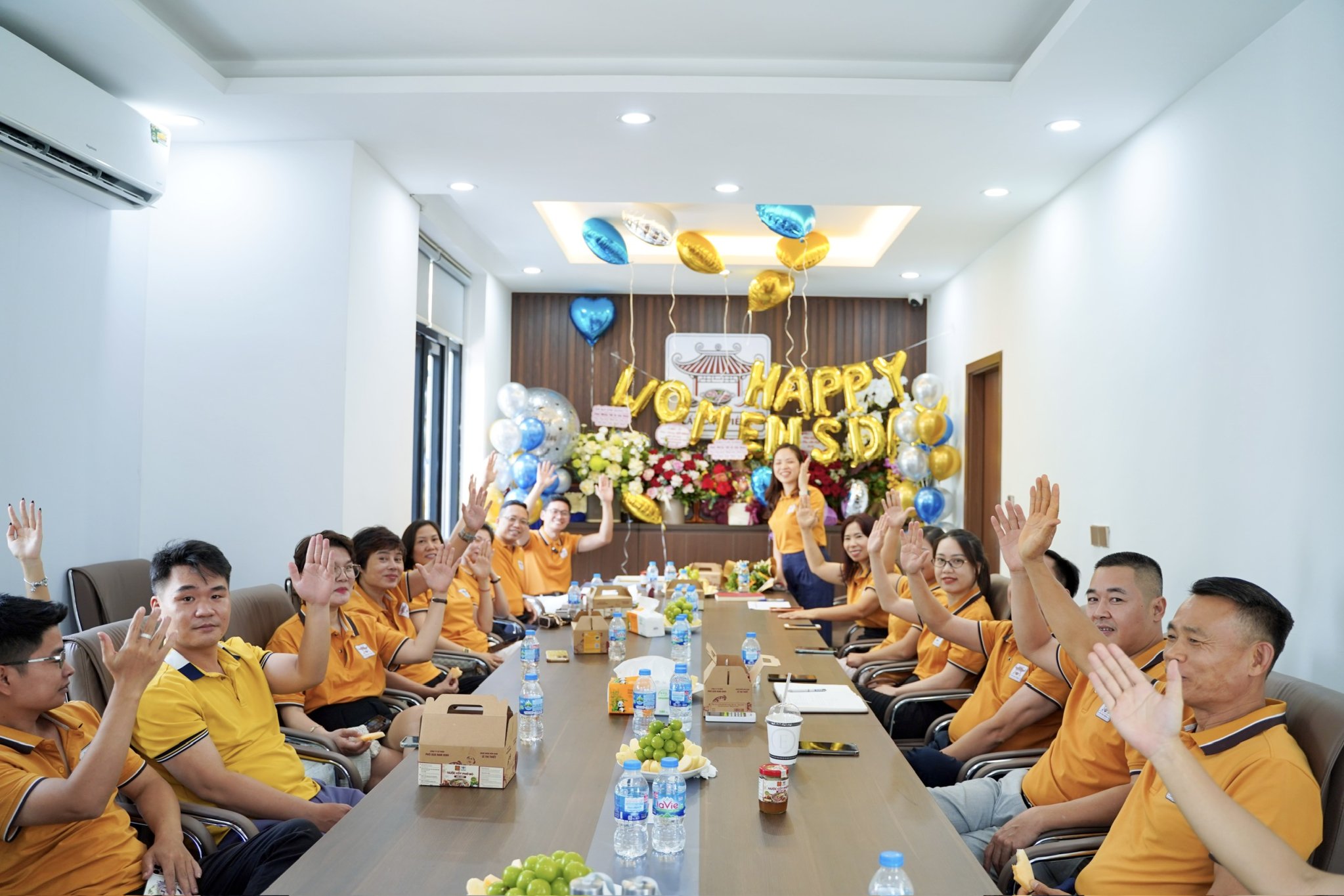 Các đại lý thể hiện quyết tâm bứt phá doanh số cho mùa cao điểm Thu Đông 2026