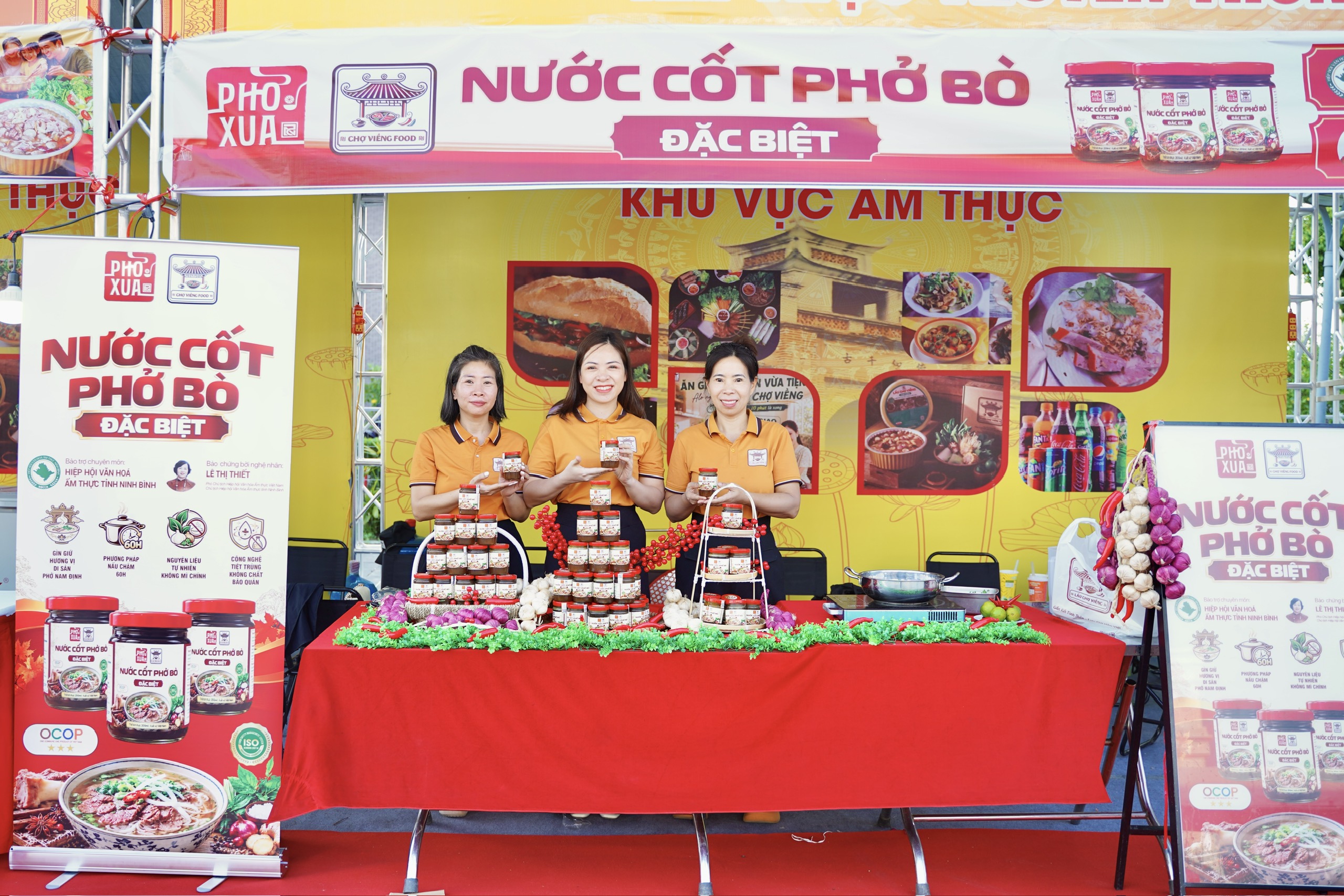 Gian hàng gới thiệu sản phẩm mới - Nước cốt phở bò đặc biệt